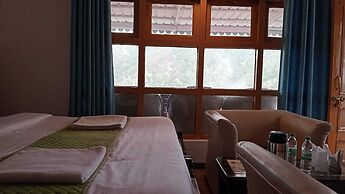 Apple Orchard Resort