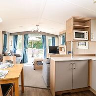 5 Berth 3 Bedroom Caravan Holiday Home in Fritton