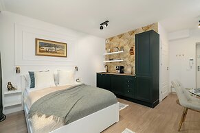 Studio Chelmonskiego MTP by Renters