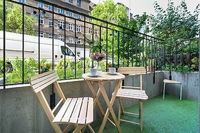 Studio Chelmonskiego MTP by Renters