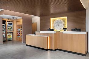 Fairfield by Marriott Inn & Suites Kansas City at The Legends