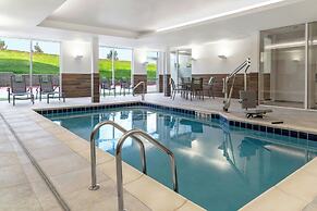 Fairfield by Marriott Inn & Suites Kansas City at The Legends