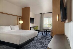 Fairfield by Marriott Inn & Suites Kansas City at The Legends