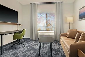 Fairfield by Marriott Inn & Suites Kansas City at The Legends