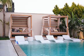 VENZI AYAYORGI ADULT ONLY +15