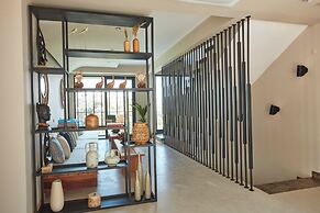 VENZI AYAYORGI ADULT ONLY +15