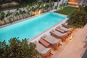 VENZI AYAYORGI ADULT ONLY +15