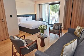 VENZI AYAYORGI ADULT ONLY +15