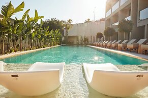 VENZI AYAYORGI ADULT ONLY +15