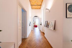 Boho 202 in Rome With 2 Bedrooms and 2 Bathrooms