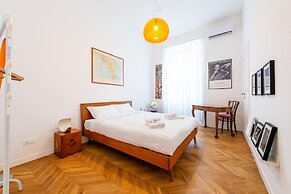 Boho 202 in Rome With 2 Bedrooms and 2 Bathrooms