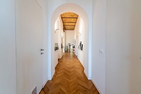 Boho 202 in Rome With 2 Bedrooms and 2 Bathrooms