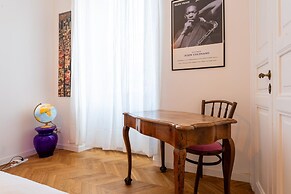 Boho 202 in Rome With 2 Bedrooms and 2 Bathrooms