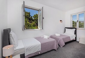 Villa Elixir