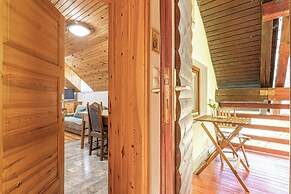 Eco Farm Mikl Pine Tree Apartment