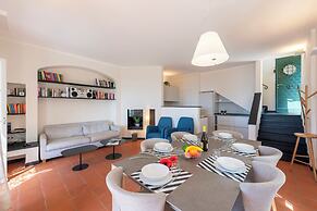 Wonderful Villa In Mulinetti