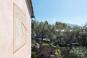 Wonderful Villa In Mulinetti