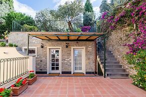 Wonderful Villa In Mulinetti