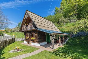 Chalet Jurij & Lena Embraced by Nature