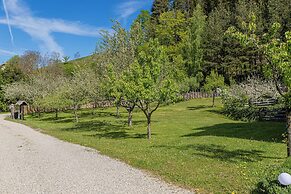 Chalet Jurij & Lena Embraced by Nature