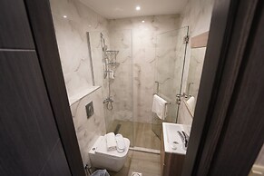 Red Carpet Suites