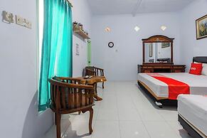 OYO 93976 Maluku Guest House