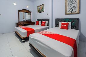 OYO 93976 Maluku Guest House