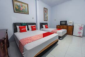 OYO 93976 Maluku Guest House