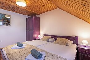 Suite Alder embraced by nature