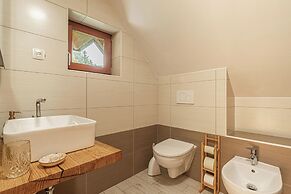 Suite Alder embraced by nature