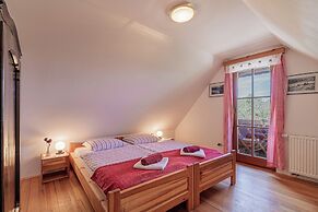 Suite Alder embraced by nature