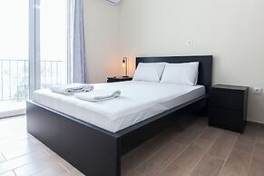 Modern Comfort 1Bd Apt with Balcony