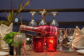 Mount Queens Hill Resort & Spa