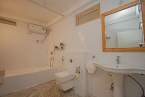 Mount Queens Hill Resort & Spa