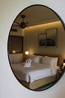 Radisson Resort Hatgad Saputara