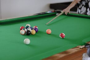 Radisson Resort Hatgad Saputara