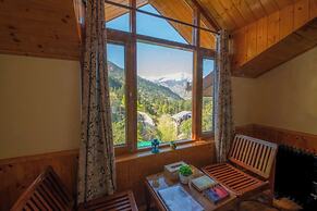 Goroomgo Urban Monk Stays Manali