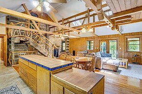 Historic Clark Cabin w/ Deck & Fishing Pond Access