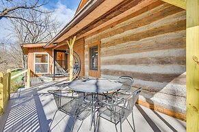 Historic Clark Cabin w/ Deck & Fishing Pond Access