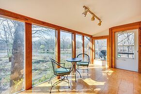 Historic Clark Cabin w/ Deck & Fishing Pond Access