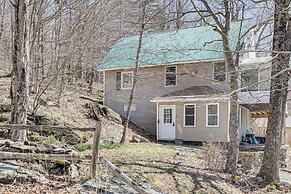 Jeffersonville Home w/ Deck Near Hiking & Climbing