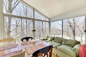 Jeffersonville Home w/ Deck Near Hiking & Climbing