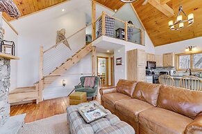 Jeffersonville Home w/ Deck Near Hiking & Climbing