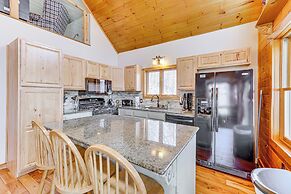 Jeffersonville Home w/ Deck Near Hiking & Climbing