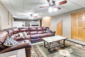 Family-friendly Ozarks Getaway < 21 Mi to Branson!