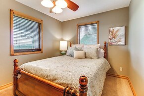 Family-friendly Ozarks Getaway < 21 Mi to Branson!