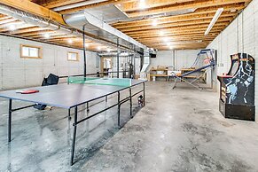 Family-friendly Ozarks Getaway < 21 Mi to Branson!