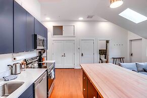 Downtown Hudson Apartment: Walk to Cafes & River!