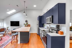 Downtown Hudson Apartment: Walk to Cafes & River!