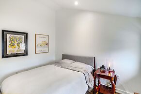 Downtown Hudson Apartment: Walk to Cafes & River!